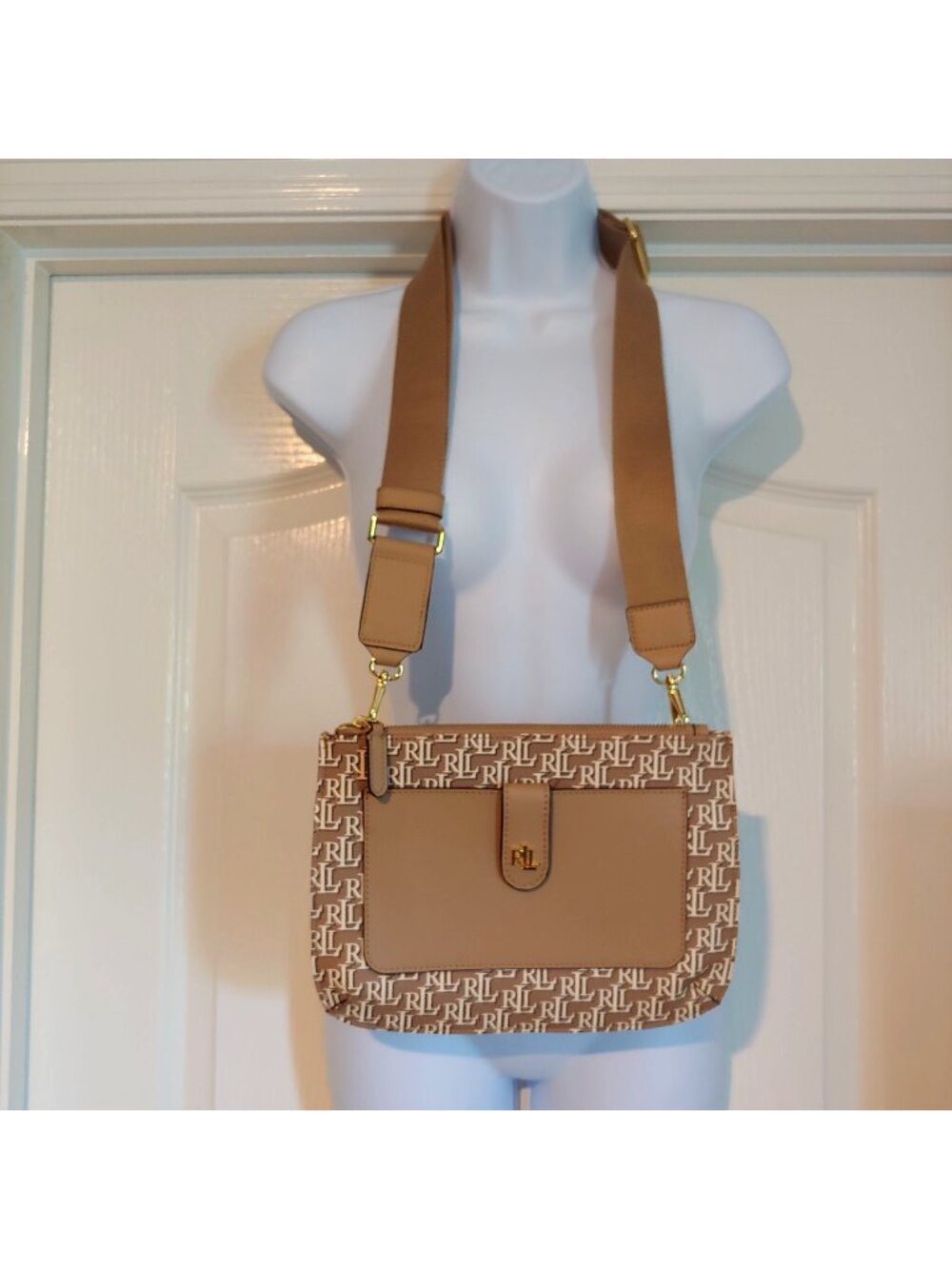 Lauren Ralph Lauren Jamey Crossbody Bag Monogram Old Money Quiet Luxury Designer